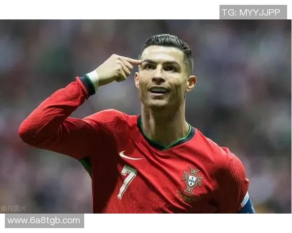 从贫民窟到绿茵场底层崛起的足球明星书写传奇人生