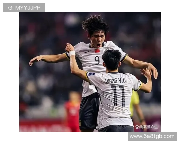 足球明星左腿受伤视频曝光球迷心痛不已引发广泛关注与讨论