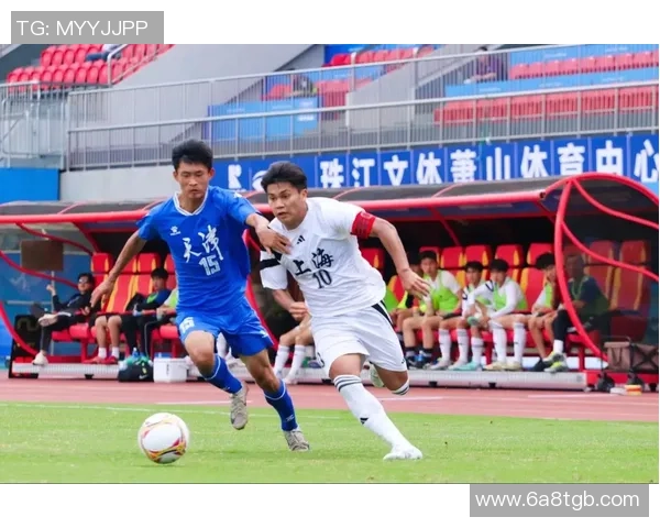 全运会回顾：上海足球队展现灵活战术与团队配合的精彩表现